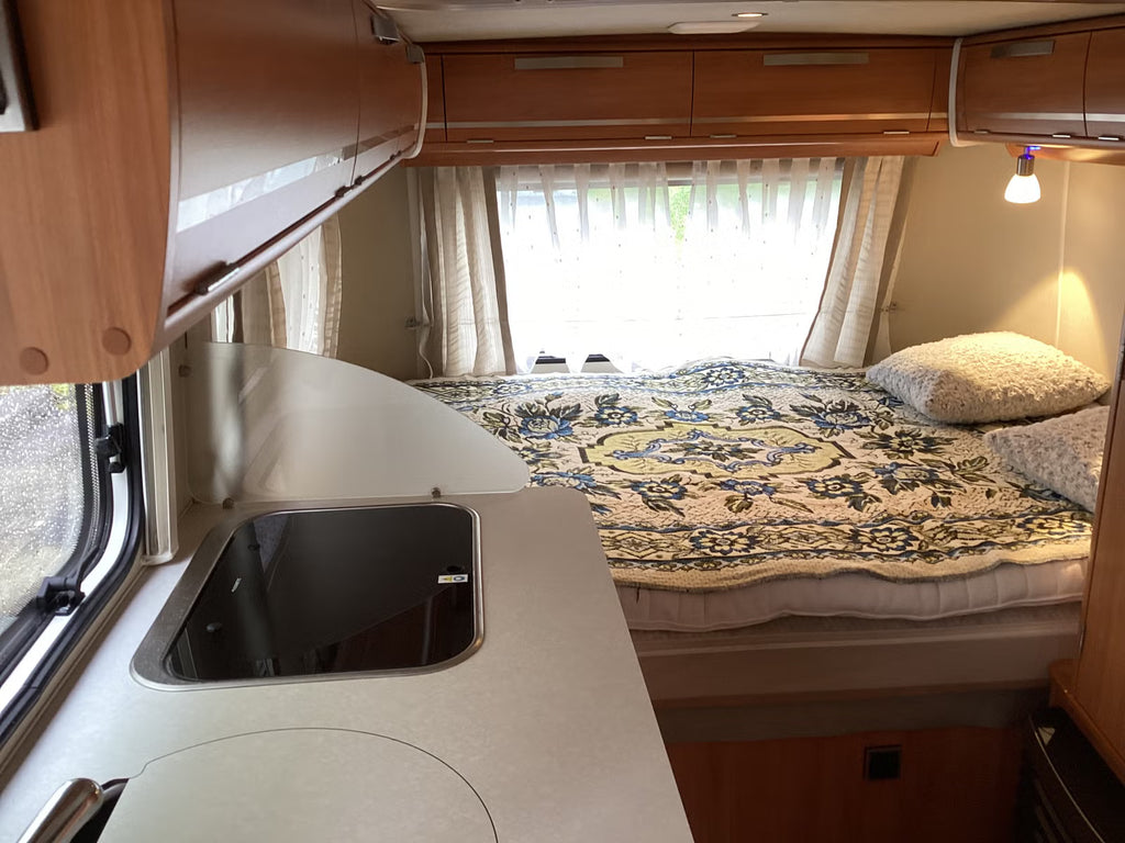 Hymer Eriba Triton 430, 1.300 kg