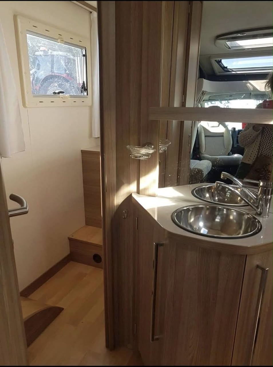Rapido 681F . 2015
