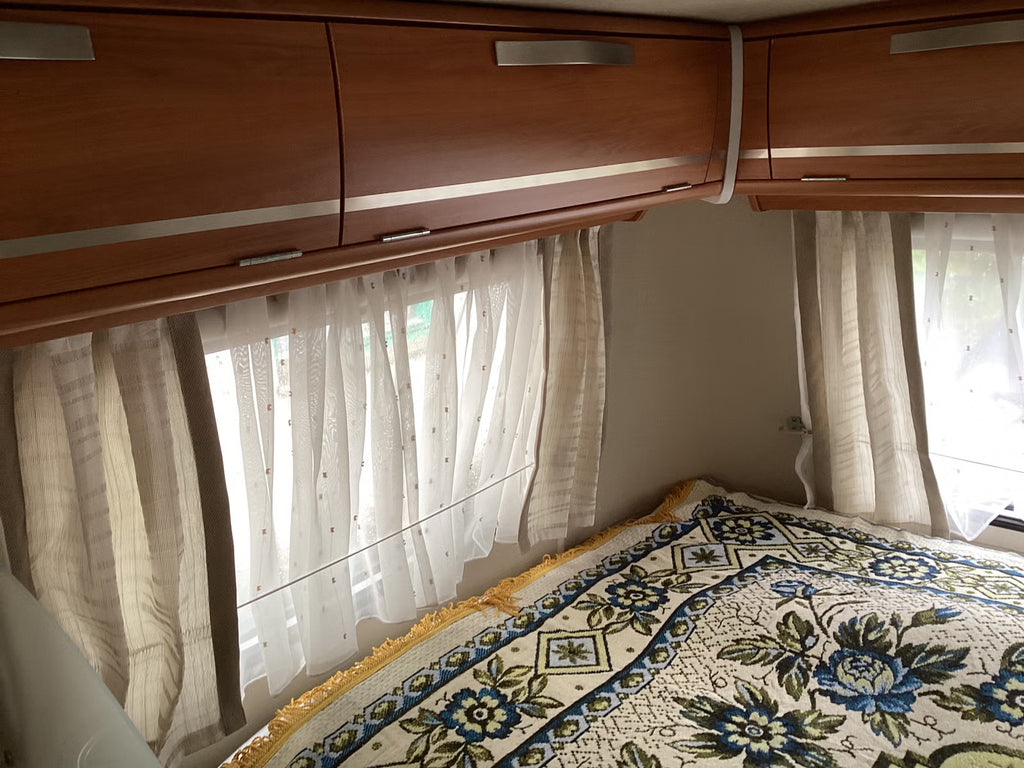 Hymer Eriba Triton 430, 1.300 kg