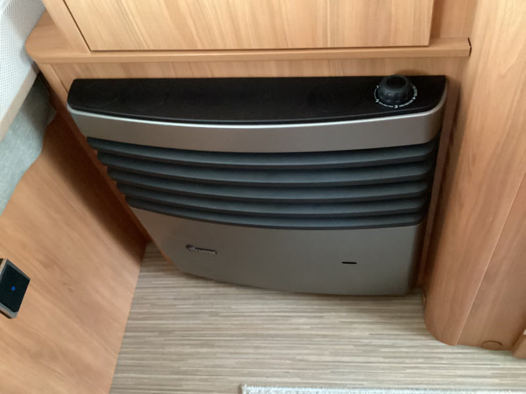 Hymer Eriba Triton 430, 1.300 kg
