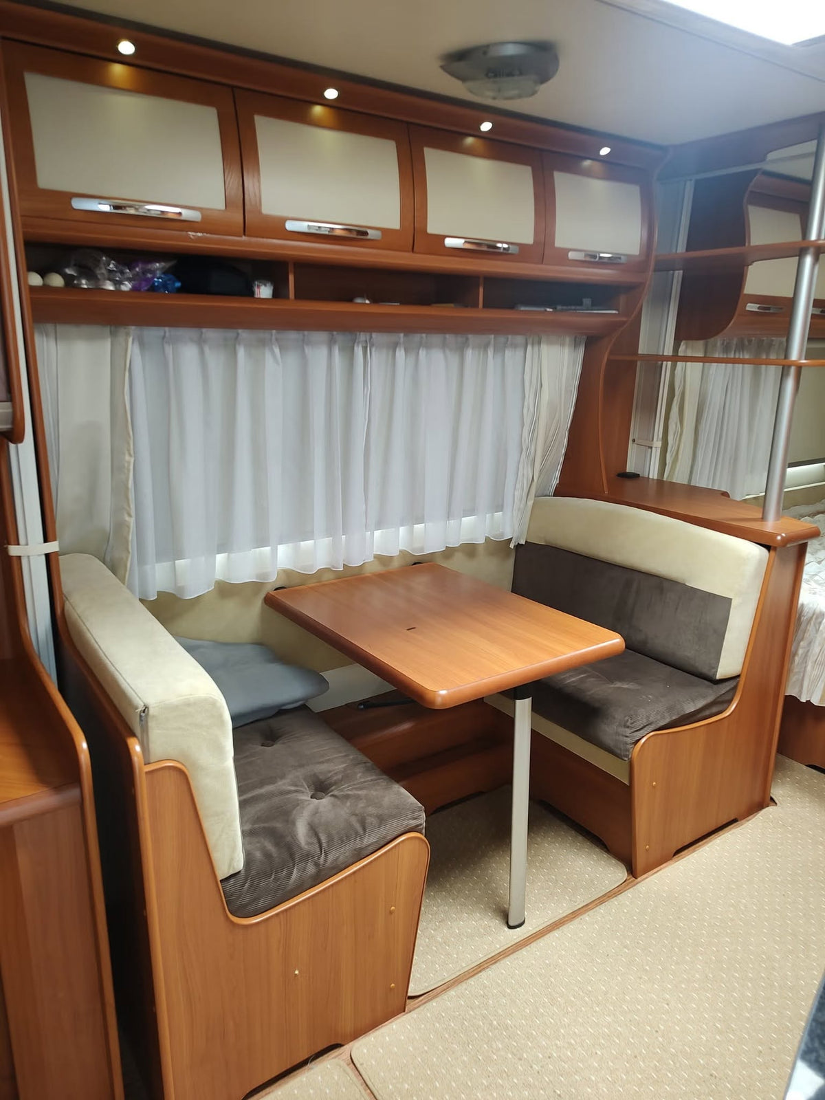 Caravana Hobby Prestige 650