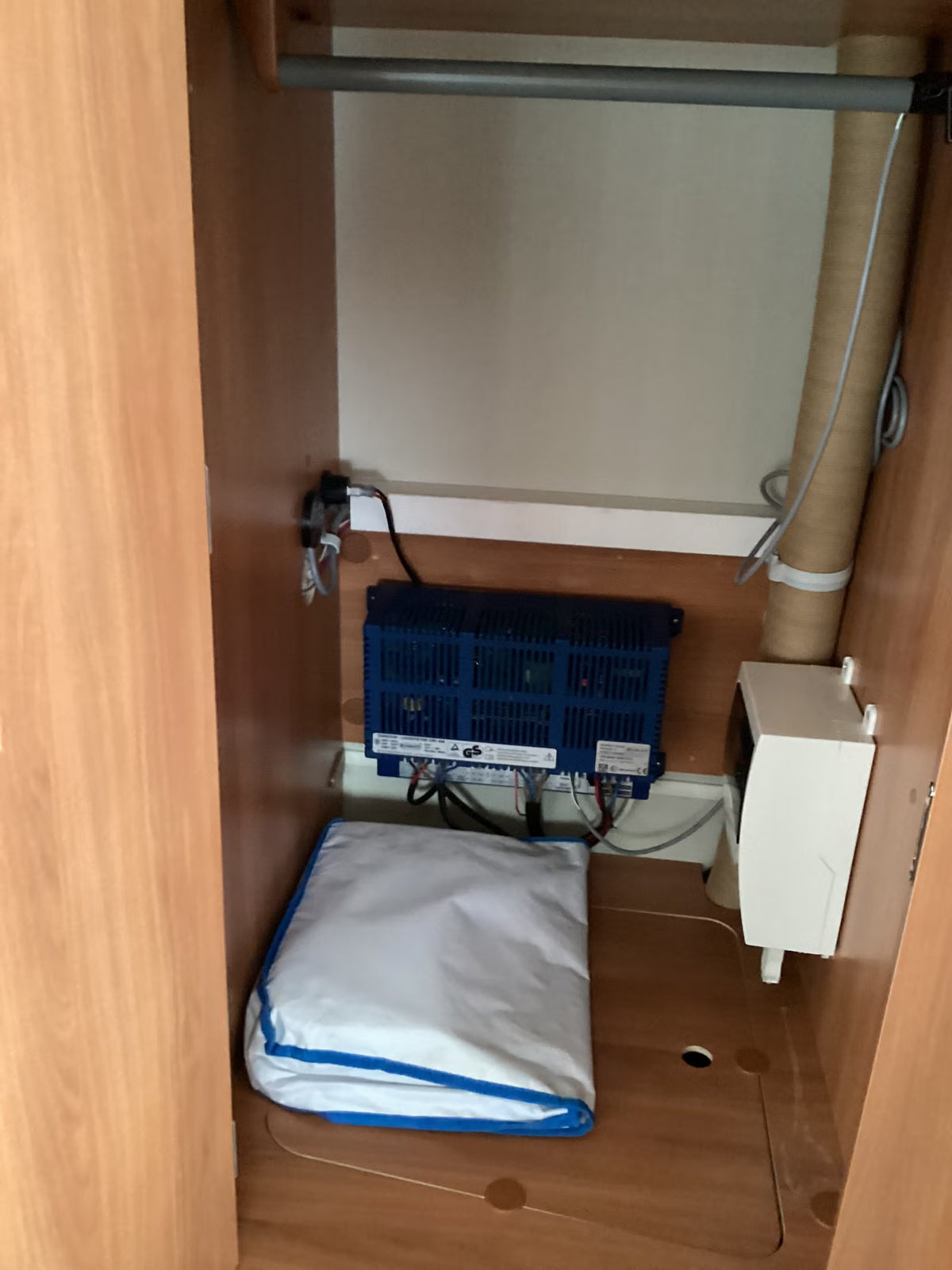Hymer Eriba Triton 430, 1.300 kg