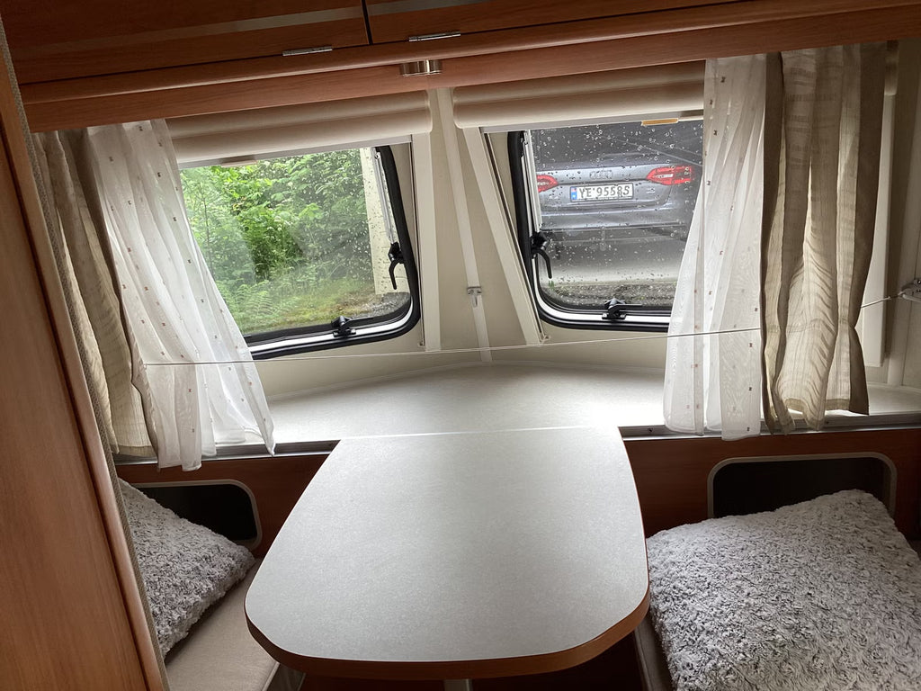 Hymer Eriba Triton 430, 1.300 kg