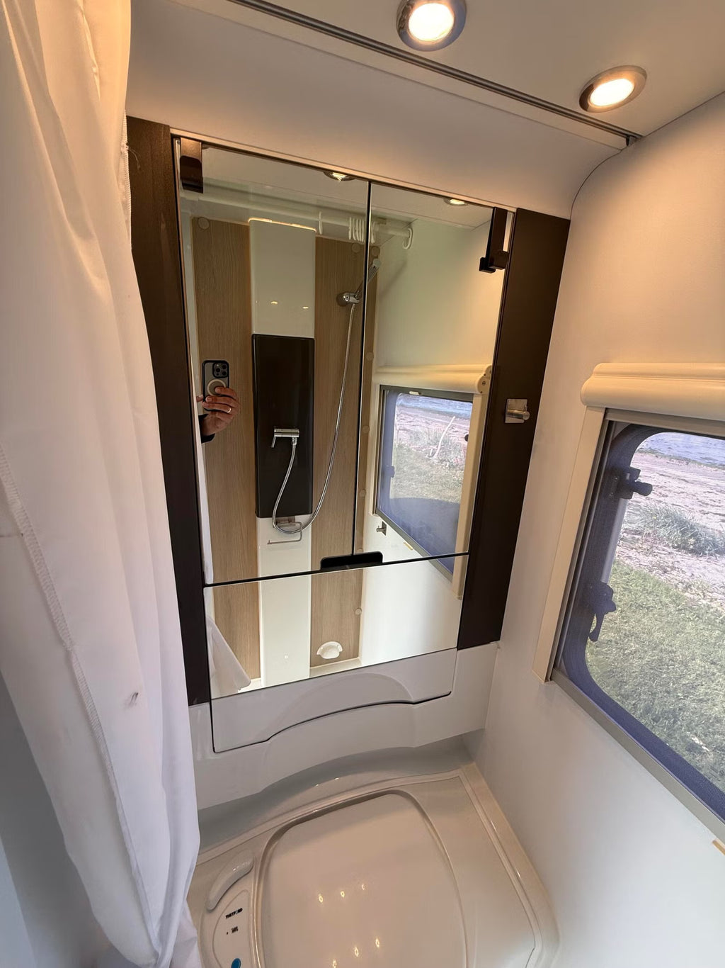 Caravana Adria Action 391 LH Ano  2020