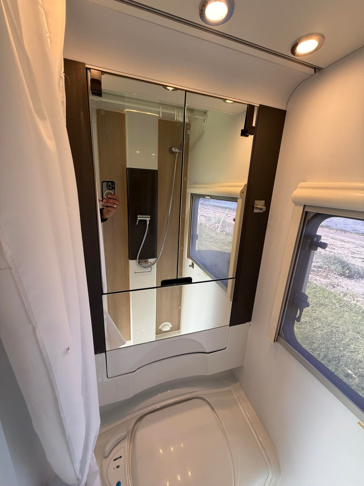 Caravana Adria Action 391 LH Ano  2020